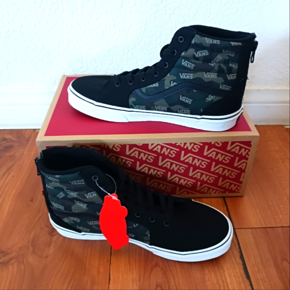 Vans - Picture 4 of 4
